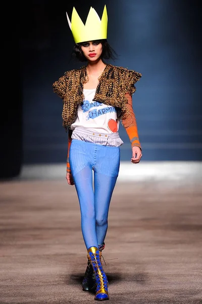 Look 35